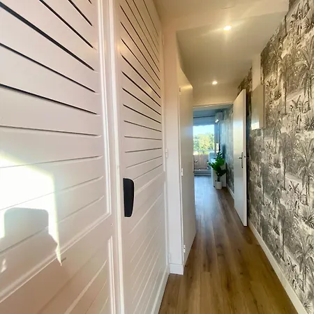 Beautiful Private Rooftop With Sea View 4 People Appartamento Saint-Raphaël