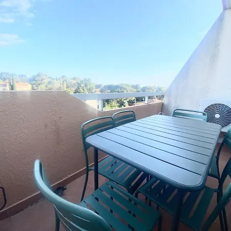 Beautiful Private Rooftop With Sea View 4 People Apartman